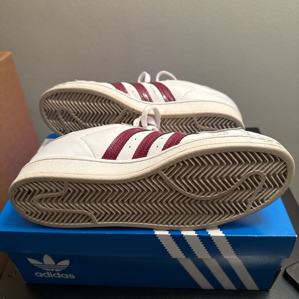 Adidas Kids Sneakers in White and Burgundy